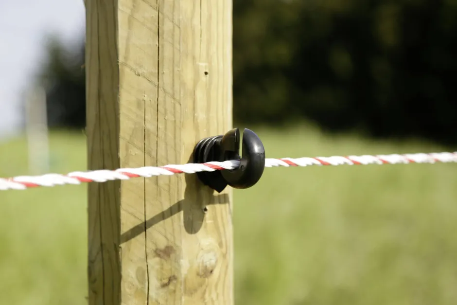 AKO Easy Drill Ringisolator EDX mit durchgehender Stütze
