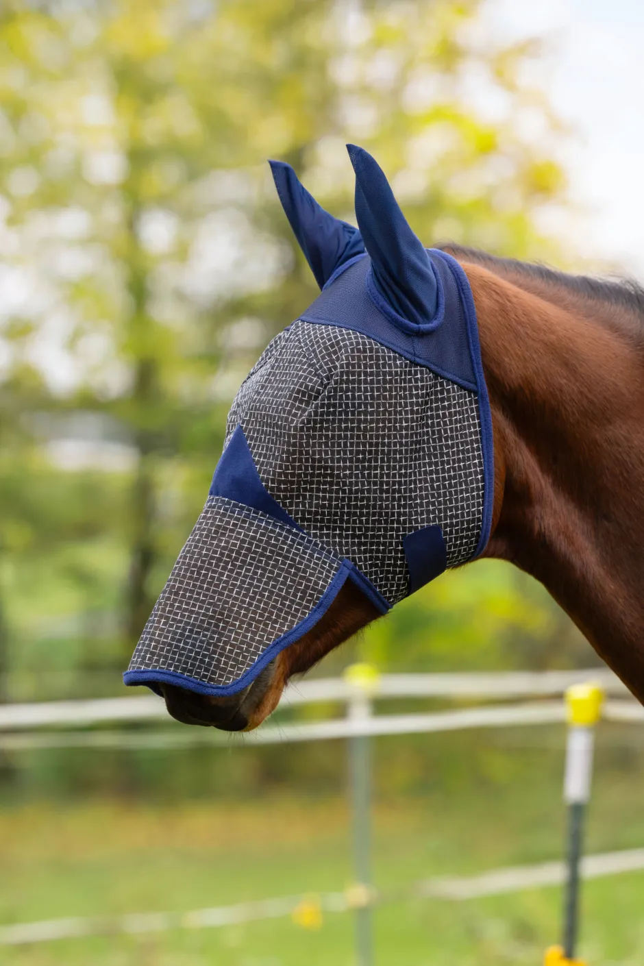 COVALLIERO Fliegenmaske mit Ohrenschutz und Nüsternkordel