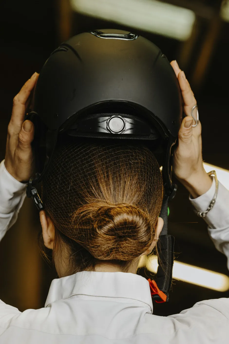 EQUITHEME Haarnetz-Haarspange aus Netzmaterial