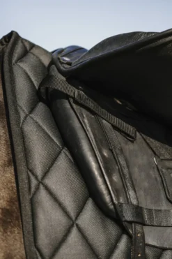 RIDING WORLD - School - Dressur Schabracken