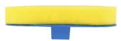 Striegel mit integriertem Schwamm