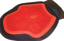 Striegel-und Putzhandschuh, rot