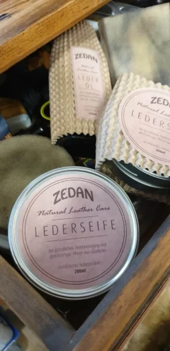 ZEDAN Lederseife